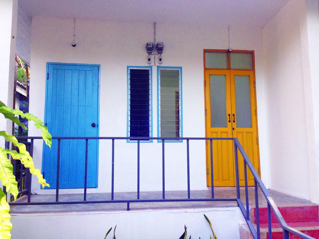 Sleepyowl Hostel Ban Bang Bao  Exterior photo