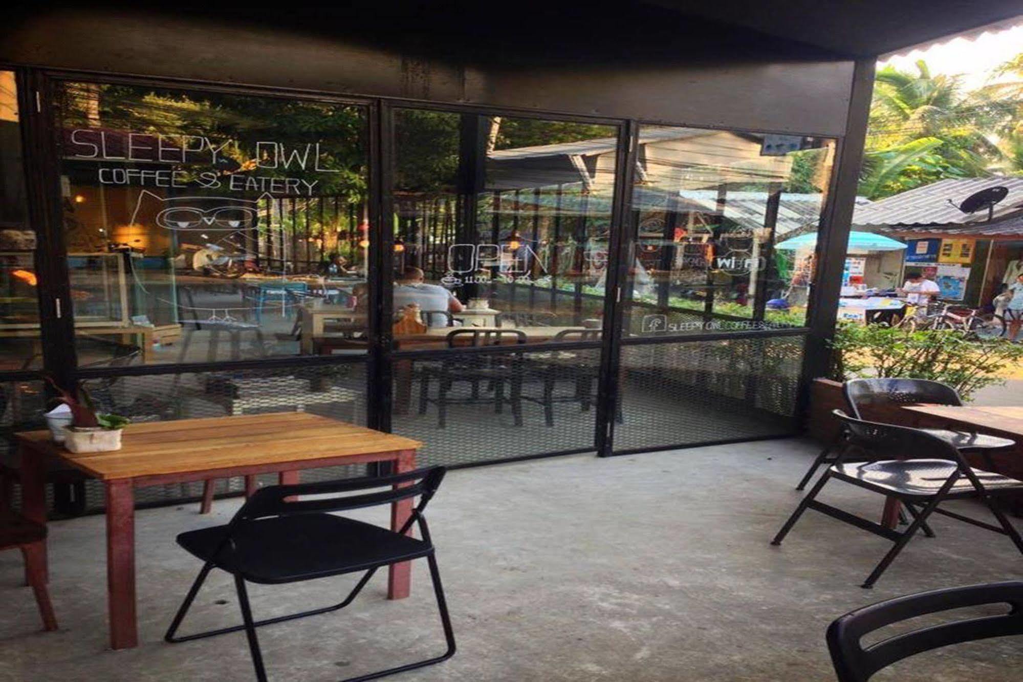 Sleepyowl Hostel Ban Bang Bao  Exterior photo